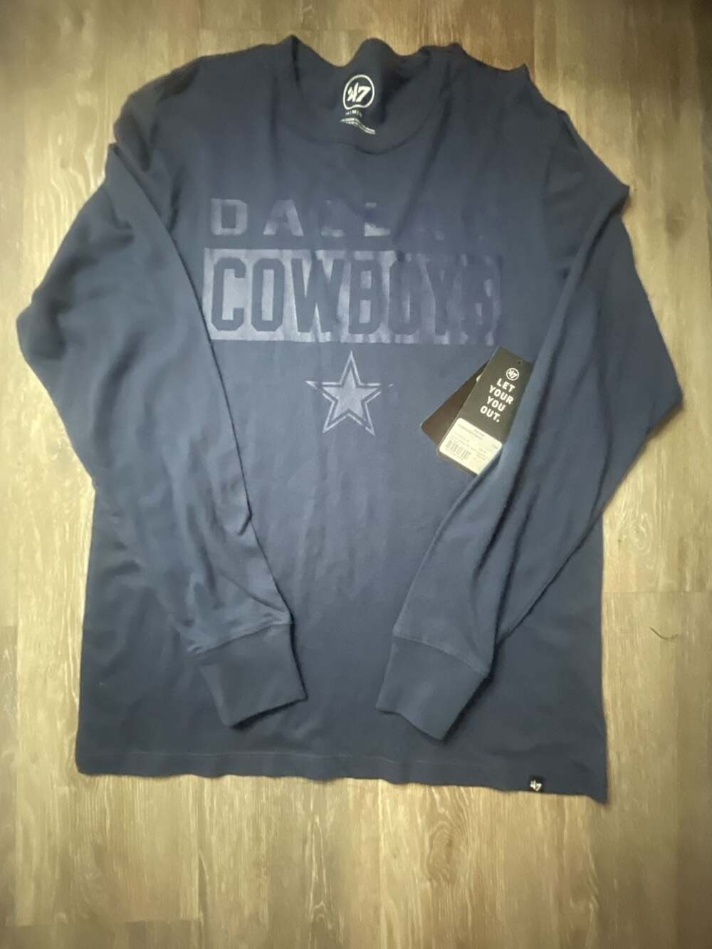 47 Brand Dallas Cowboys NFL Long Sleeve T-Shirt Navy Blue Size M New with Tags